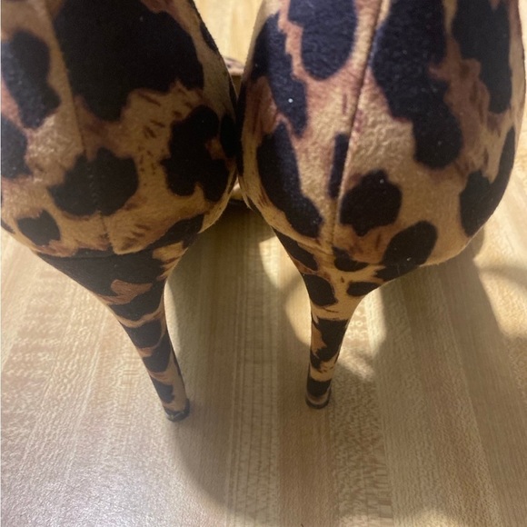 IDIFU Women's IN4TARA Pointed Toe Ankle Strap Mid Heel Suede Pump Shoe size 10 - Picture 10 of 12